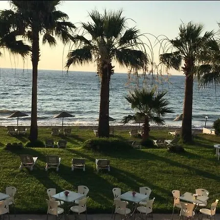 Art Beach Hotel *
