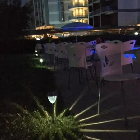Art Beach Hotel Guzelcamlı