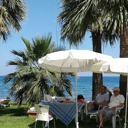 Art Beach *