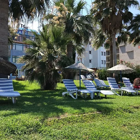 فندق Art Beach غوزيلْتْشاملِ
