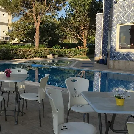 Art Beach Hotel