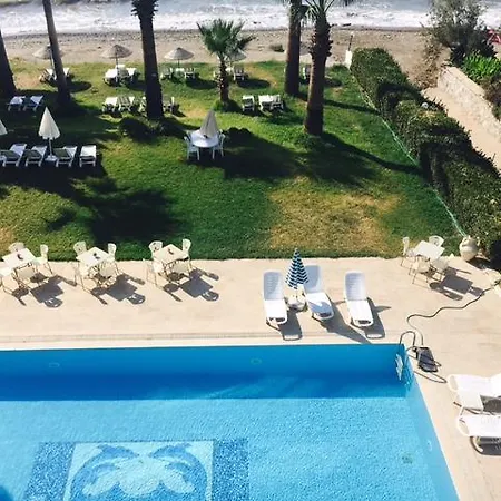 Art Beach Hotel *