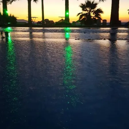 Art Beach *