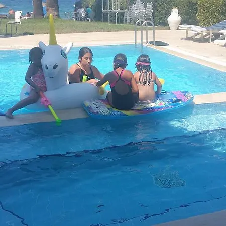 Art Beach Hotel Guzelcamli