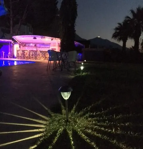 Art Beach Ξενοδοχείο Guzelcamlı