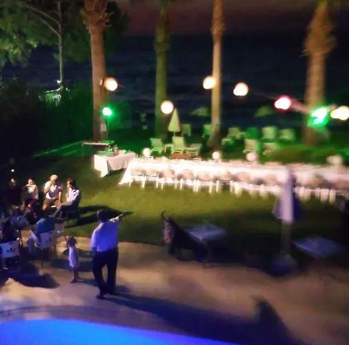 Art Beach Ξενοδοχείο Guzelcamlı